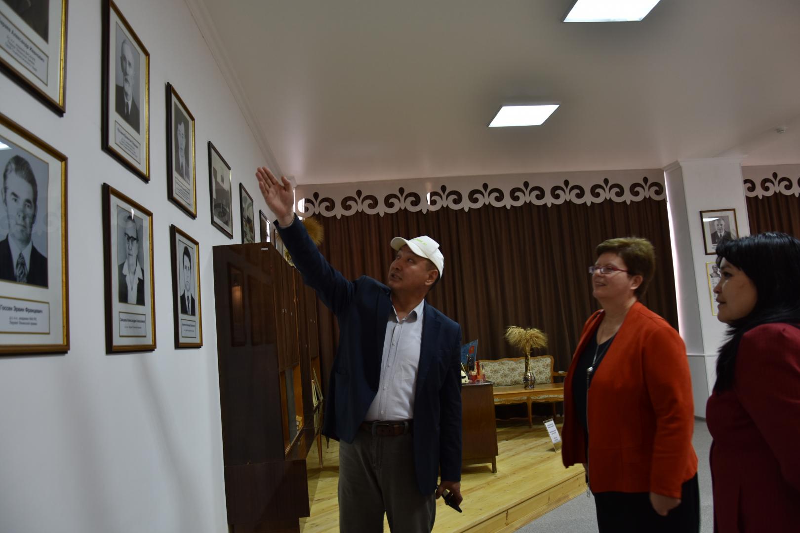 Besuch der deutschen Botschafterin beim ReKKS-Projekt in Kasachstan