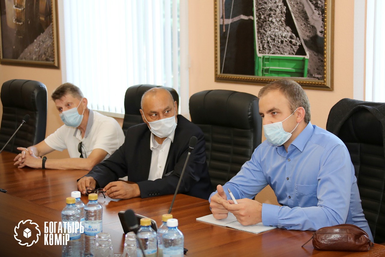 Interview with the managing director of Bogatyr Komir.